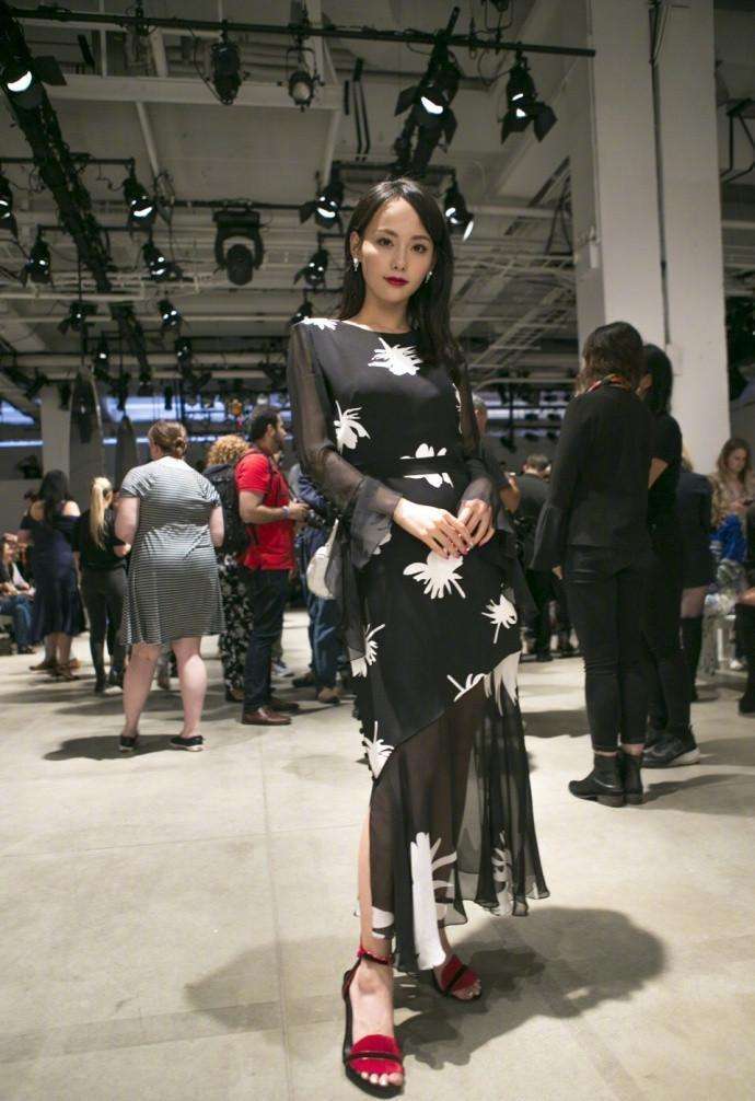 张嘉倪为博眼球真是豁出去了！网友：太透了！