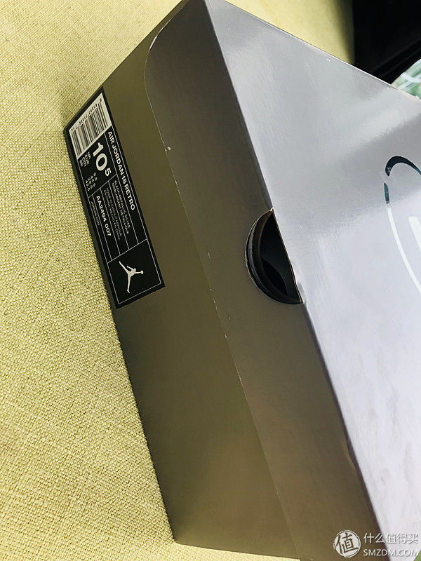 二丁目的篮球鞋 篇二十五:怕是买这双鞋的人都到了枸杞泡水的年纪----AIR JORDAN 18 黑蓝