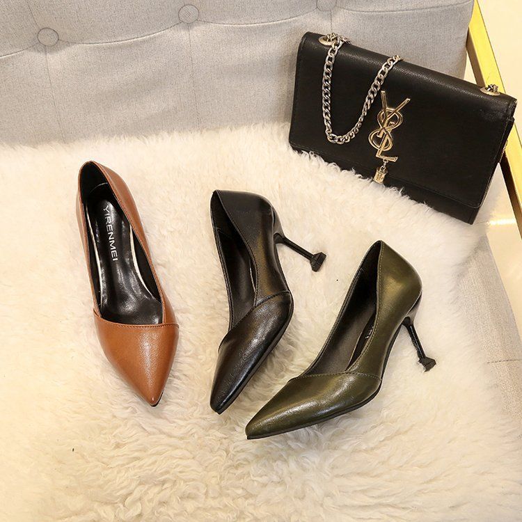 这样的高跟鞋穿在脚上，特别的有自信，而且还特别的有女人味