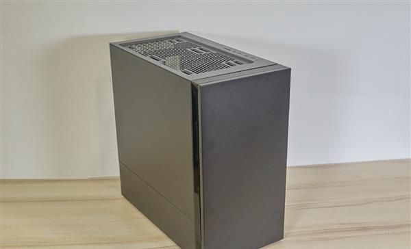  [S400]专注静音的小机箱！酷冷清风侠 S400机箱图赏
