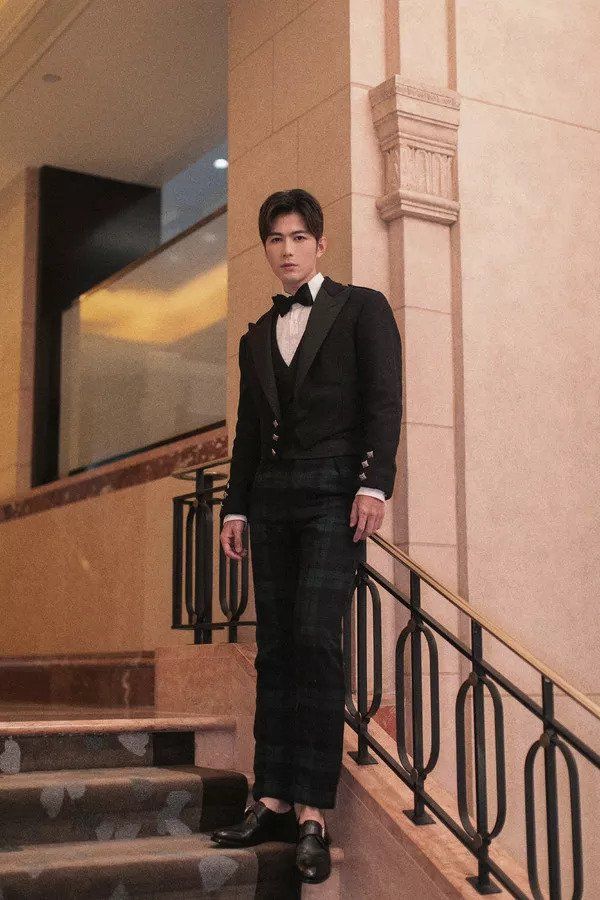 请来半个娱乐圈的Ralph Lauren大秀，到底有什么值得看?