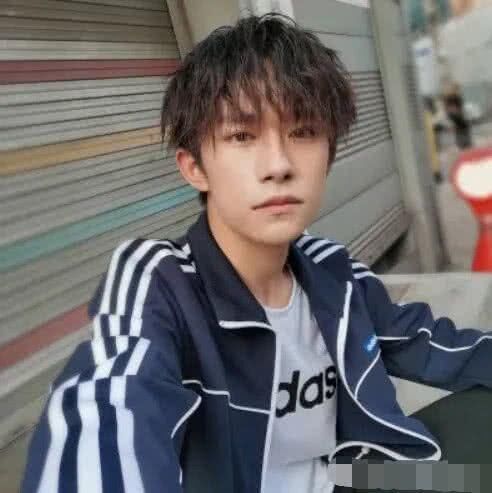  【屌丝】“五官不过关”的男生，最好别剪“寸头”，这3款造型让你屌丝变男神！