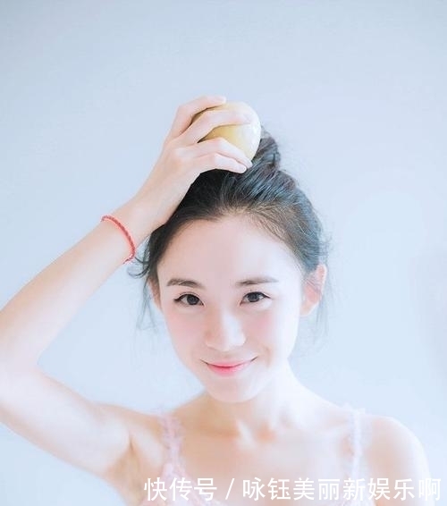  [肌底液]女生变白的4个好习惯，尤其是第三个！颜值蹭蹭往上涨