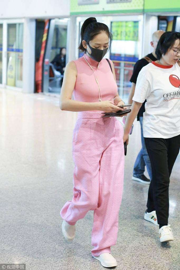 当82斤周迅撞衫106斤陈乔恩, 网友: 看得我再也不减肥了