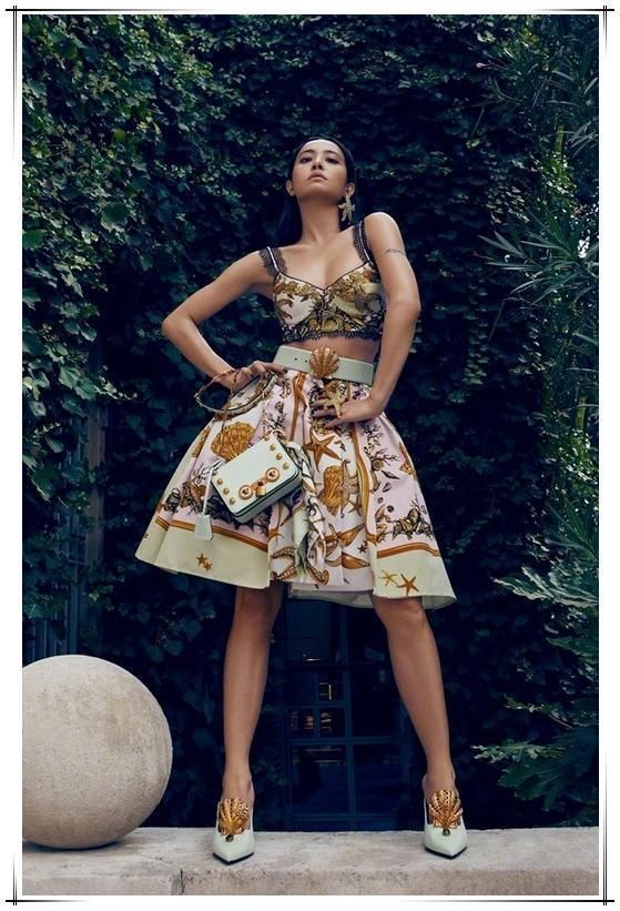 蔡依林为博眼球，在阔腿裤上挖了两个洞，网友：这腿秀的我给满分