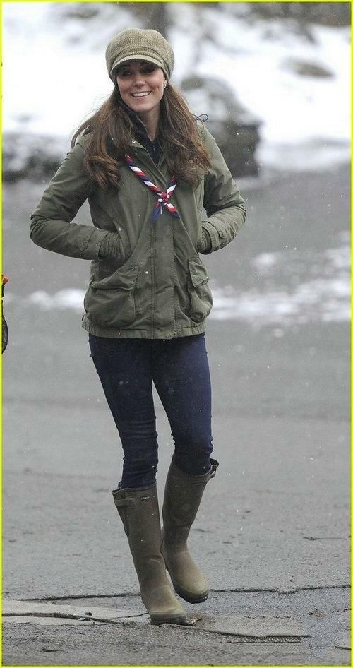 比较凯特王妃与梅根王妃的成长经历，谁才是不省心的王妃