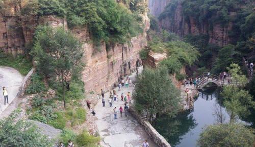 我国又一乡村景区作死，曾因宰客赚百万，如今被游客拉黑