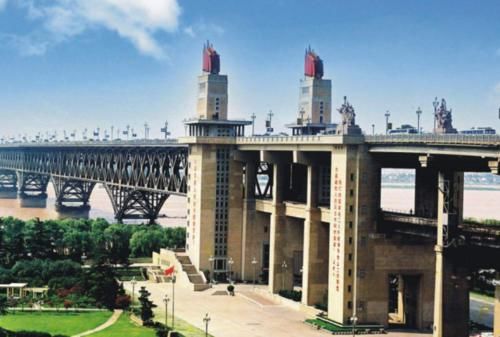  「南京长江大桥」世界之最，南京长江大桥，由中国自行设计建造