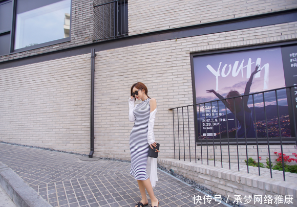 长裙:晴天美图:孙允珠,斑马错位横条欧美轻时尚长裙