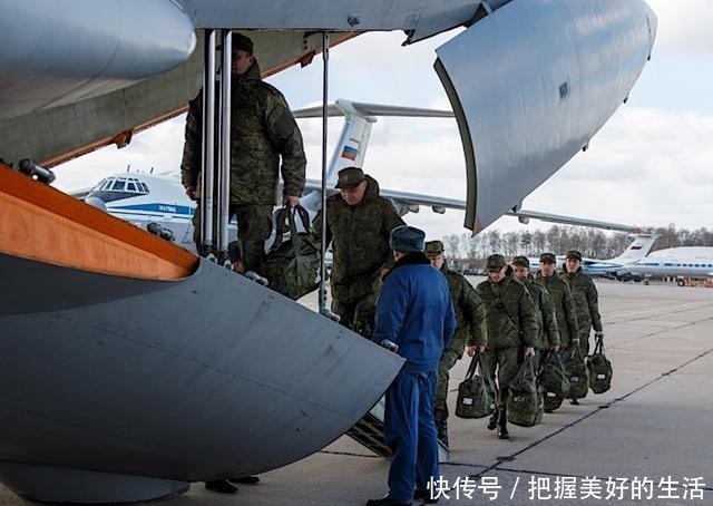  「演练」俄军驰援意大利遭质疑：80%装备根本没用，趁机演练生化战争