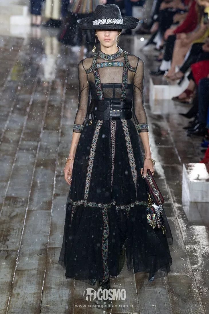 你可以没腰，但不能没腰带!