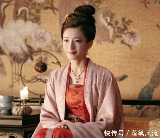  [湖南卫视]湖南卫视又一古装剧未播先火，男女主令人满意，看到女一是她啊
