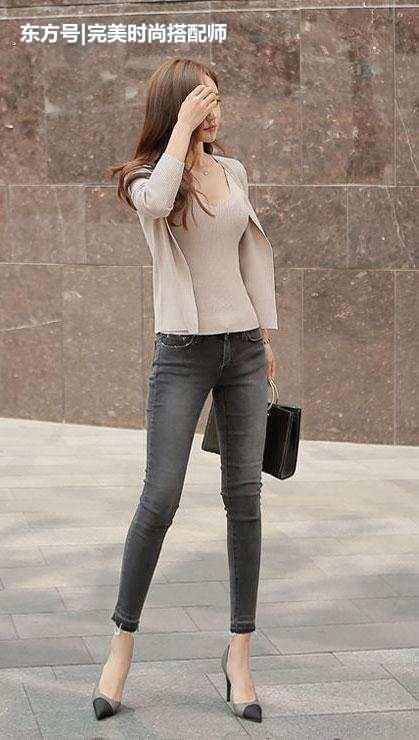 紧身裤女人穿出好气质，简单又大气
