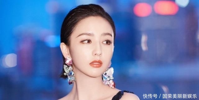 好看的女生:判断一个女生的颜值高低需要哪些技巧?教你一招鉴定女生颜值