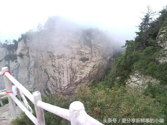 身为河南人的你，河南最高的2座山峰，你去过了吗?