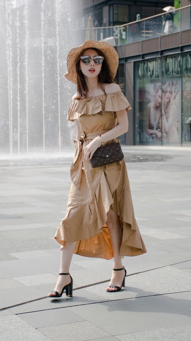 街拍，清新优雅的时尚穿搭参考，让你美美一个夏天!