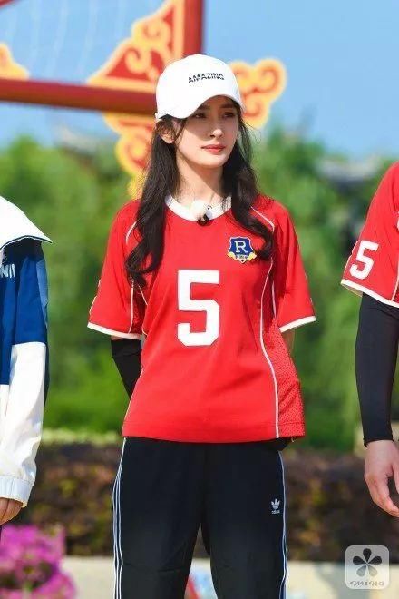 论一个“伪球迷”的自我修养：先跟着“少女幂”学一学不同单品的