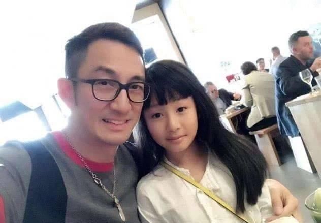  父女■她谈父女恋7年败5亿，离婚千万卖女拖垮前夫，35似嫩妹超潇洒