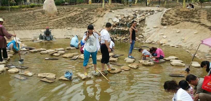 中国最“任性”的河流,人家流的是水,它流的是黄金!