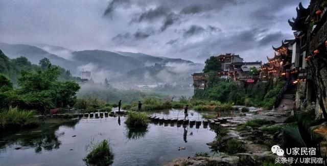 这个比凤凰古镇更鲜为人知、挂在瀑布上的古镇，再不去就晚了