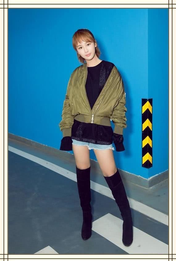 我天，这真的是杨紫?笑起来像个皱巴巴的老太太，真的只有25岁吗