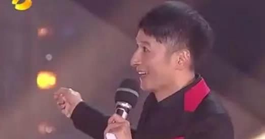 谢娜跨年打断维嘉