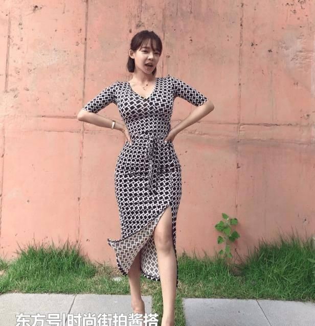 『气质』最适合春天的小裙子，应该就是格子裙了吧