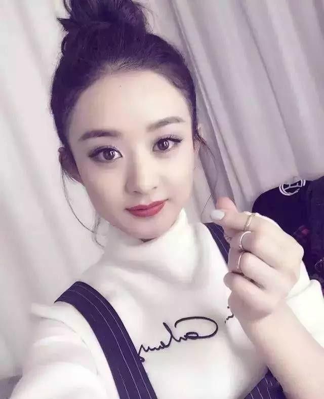 陈乔恩模仿赵丽颖梳丸子头，一个仙女，一个丑女!