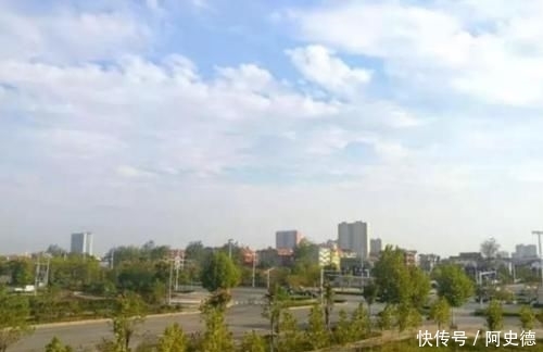  「买房」农村渐起“进城买房”风气，但有三种居民到城里买房“得不偿失”