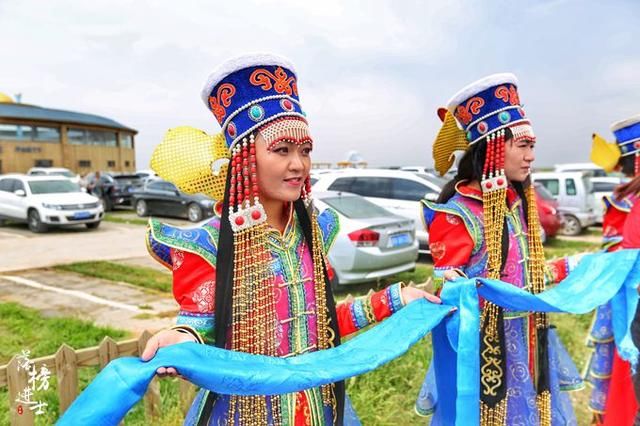 内蒙旅游最为隆重的美食,网友看了流口水,其实吃起来太麻烦