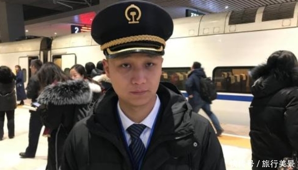 高铁司机一人全程不能离开驾驶室，洗手间怎么去？得知真相脸红了