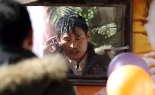  「成了」大衣哥成功了，成了村里的励志典型；没成功，就是不务