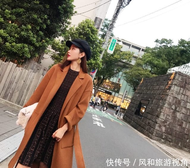 今年流行这6款粗跟短靴，配大衣和裤袜都很洋气，40女人都这么穿