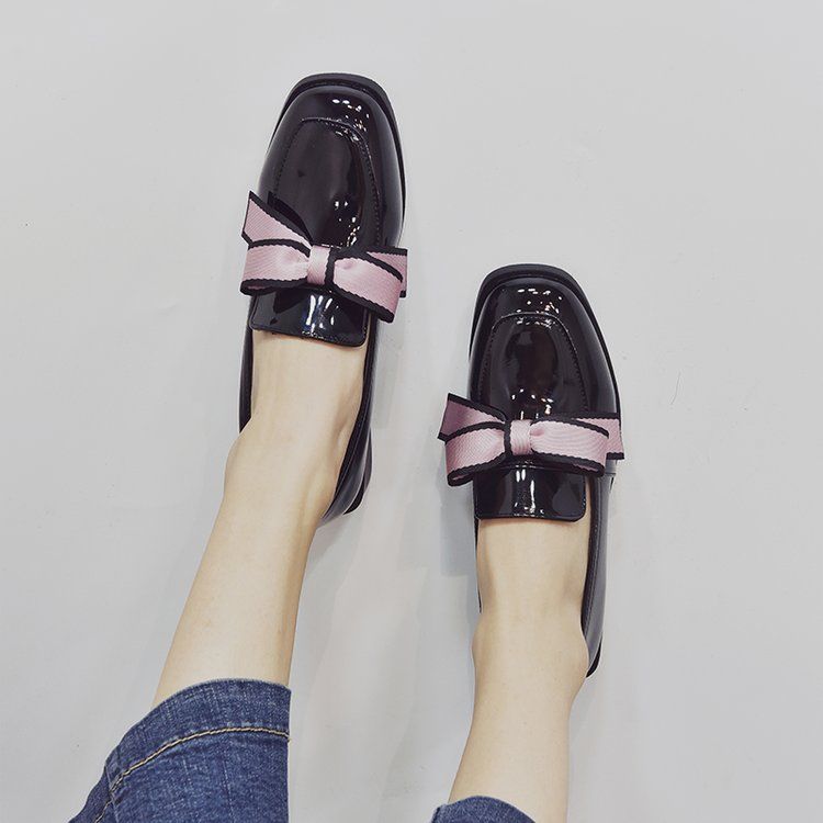 女人味十足的几款女鞋，这样简单一搭配，简直美翻了