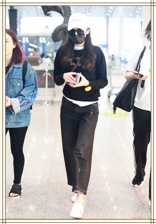 当168热巴和173关晓彤同穿阔腿裤,才知道腿长和腿细哪个更重要!