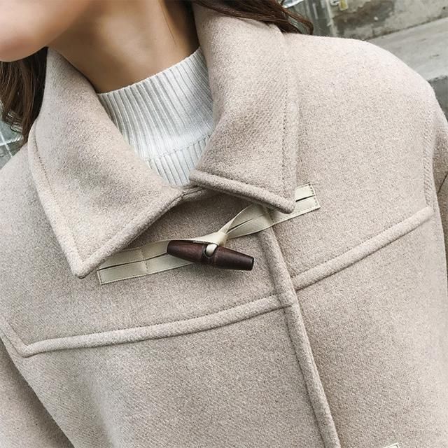 小个子女人别买羽绒服啦,太显矮!今年流行大衣+裸靴,楚楚动人