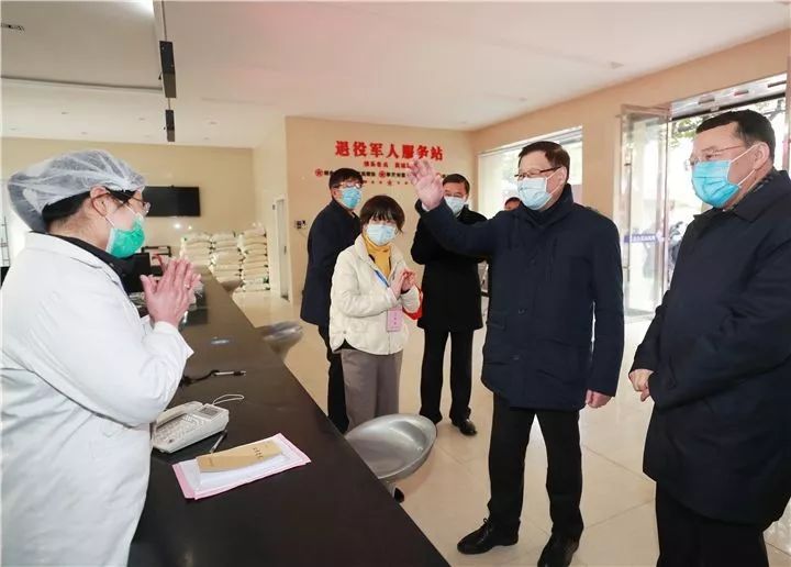  湖北省委@湖北省委书记应勇去疫情严重的黄冈、孝感，问了三个问