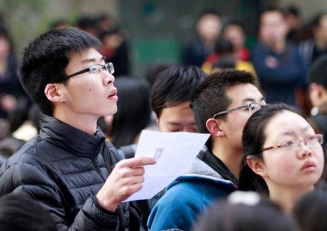  乡政府@你有机会从乡政府调到发改局，但“一把手”不放人，你该