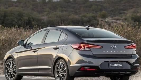  『CVT』现代为了“翻身”拼了！颜值暴涨，搭1.2T＋CVT，30天销量近3万