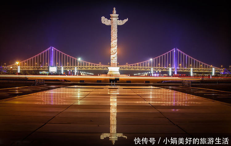 世界最大的广场在中国：比天安门广场还大，建成21年未被超越！