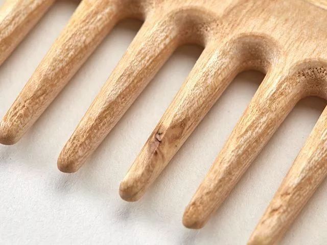 头发打结、掉发?换这把气垫梳试试