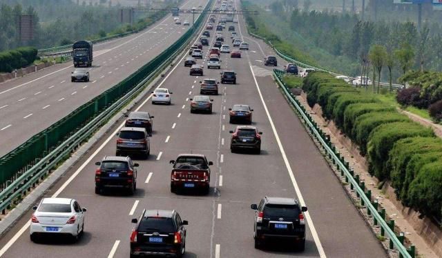  斑马线@在道路上不认识这5种“道路标线”，别说自己是老司机