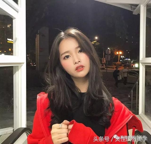 秋天发型这样烫最美，最优雅，最自然，时尚！