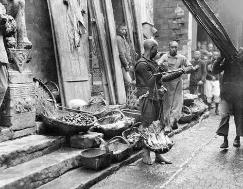 美国一位研究中国的学者，无意中在家里翻出来6000张中国老照片