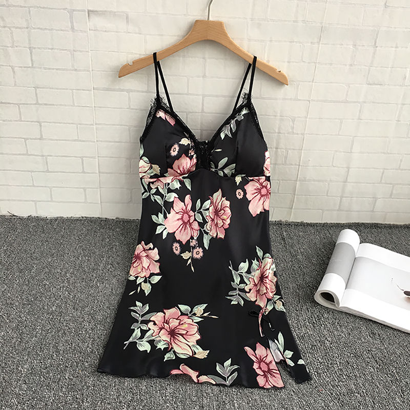 谁说女人不穿文胸就不正经，瞧!这些女人，一个比一个风情妩媚