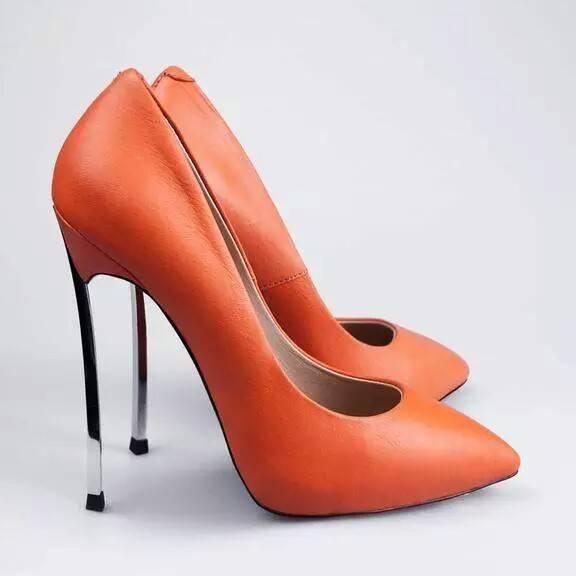 女生为什么喜欢穿高跟鞋？原来很多人都理解错了