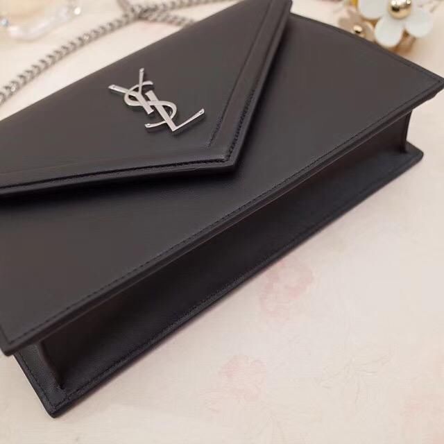 唐嫣化身清洁工 没有了平时的那些大牌时装跟包包 完全两个人