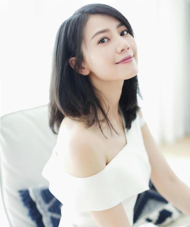  女人@女人过了40岁,尽量避开这3种发型,尤其是第一种,像大妈还伤发