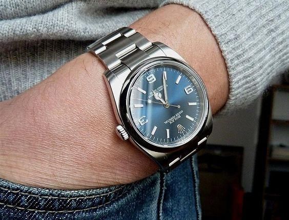 广州站西查获价值数亿元高仿表!让人感叹是这些表竟能远销欧洲?