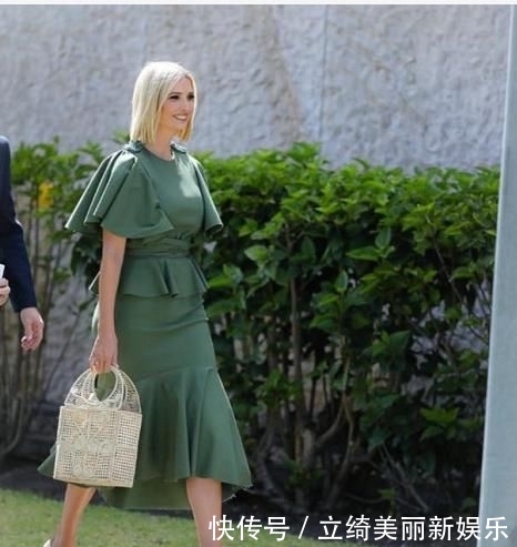  身穿：伊万卡身穿橄榄绿look高级精致，轻松秀出凹凸身材